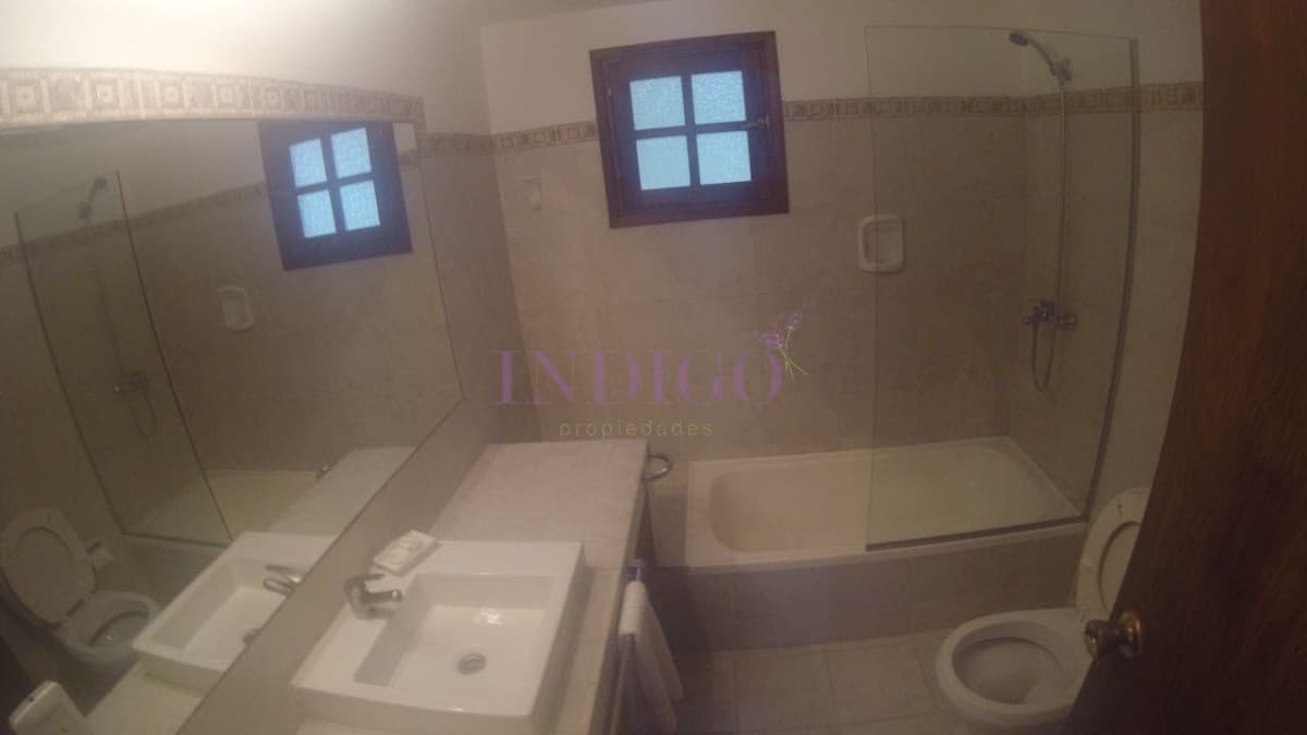 Alquiler de casa dentro del complejo Solanas en Punta del Este. - Indigo Propiedades