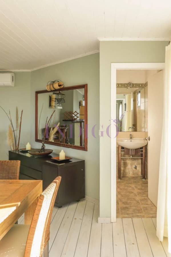 Venta y alquiler en pleno Montoya, casa de 6 dormitorios mas servicio. - Indigo Propiedades