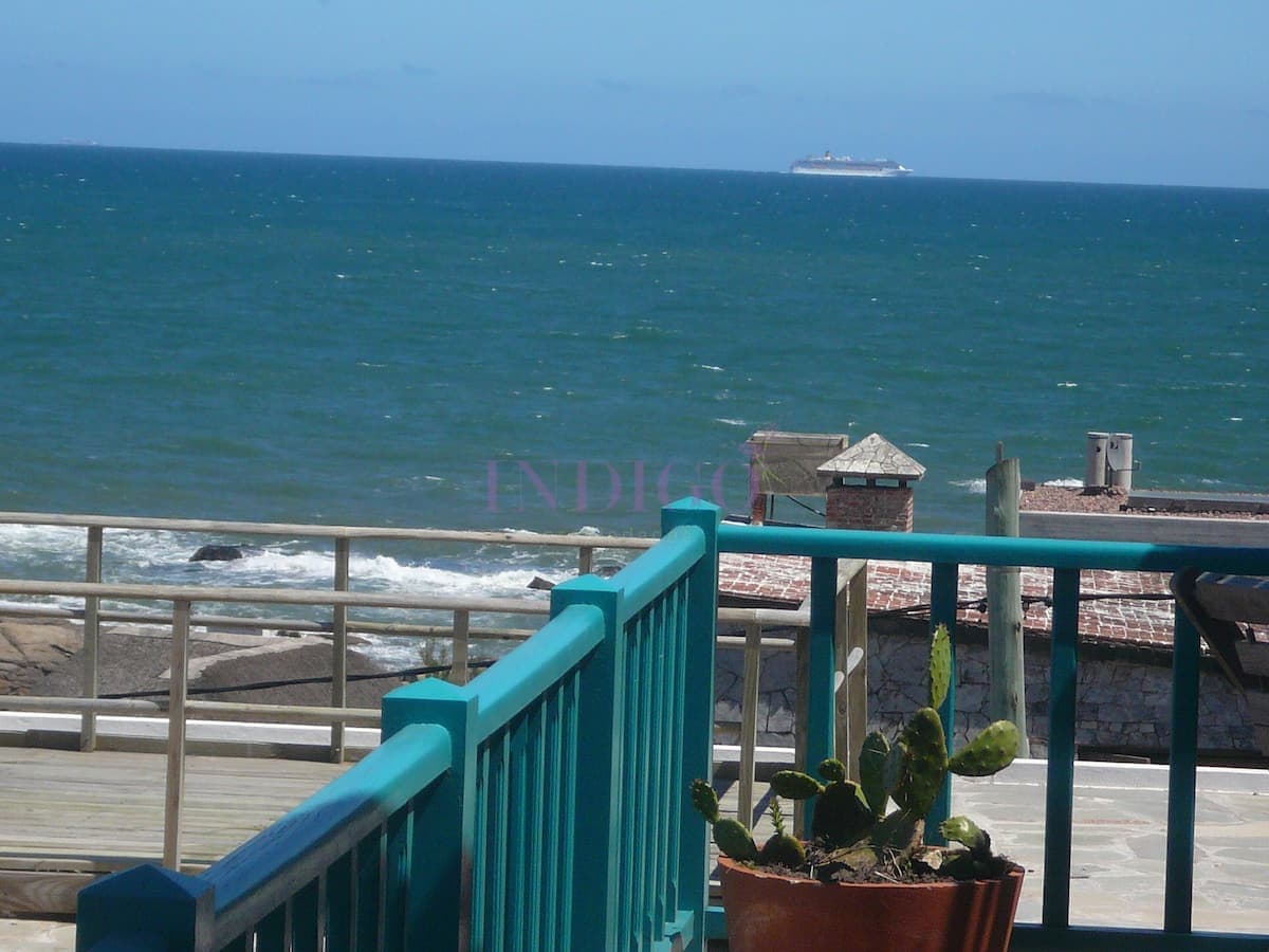 Impresionante casa con hermosas vista en el Pueblo de José Ignacio, 4 dormitoritos y 4 baños! - Indigo Propiedades