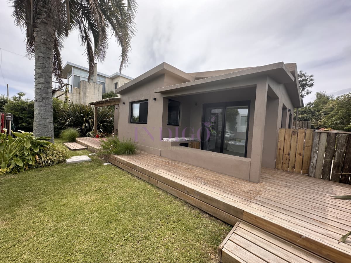 Casa en Altos de punta piedra, en alquiler, 4 dorm y 2 baños. - Indigo Propiedades