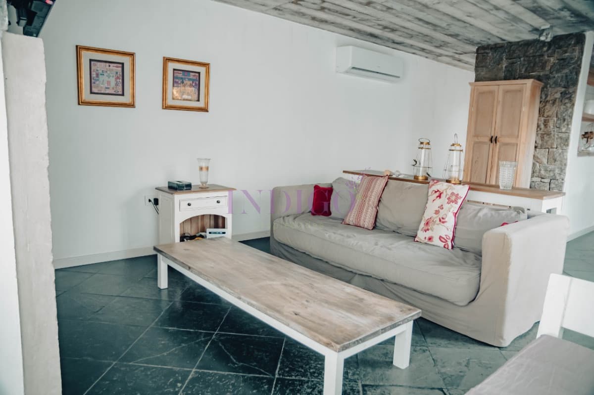 Casa en Santa Mónica con parrillero y piscina, 3 dormitorios y 2 baños - Indigo Propiedades