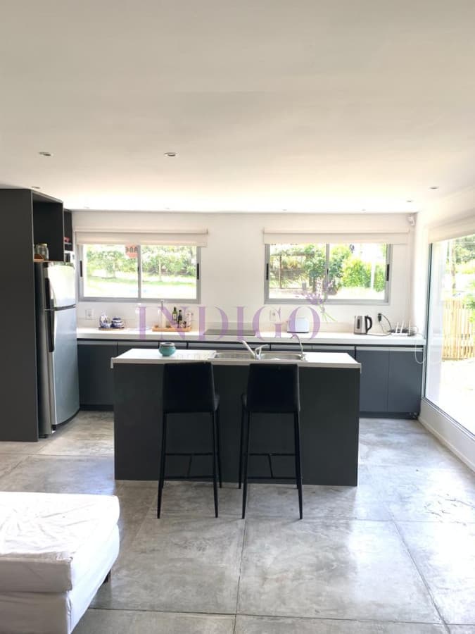 Casa 3 Dormitorios y 2 Baños - Indigo Propiedades