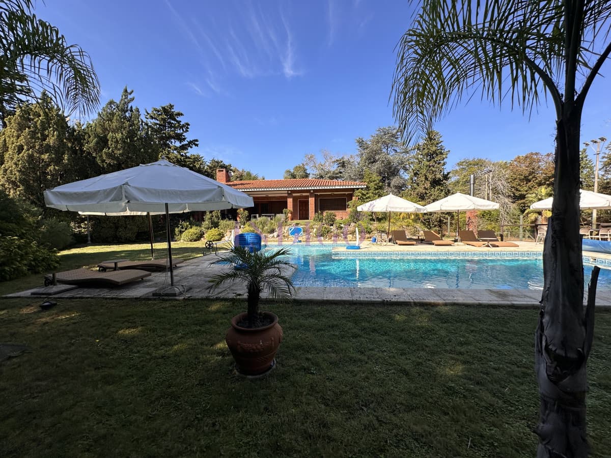 Solanas, casa en venta, a 100 mts del mar. - Indigo Propiedades