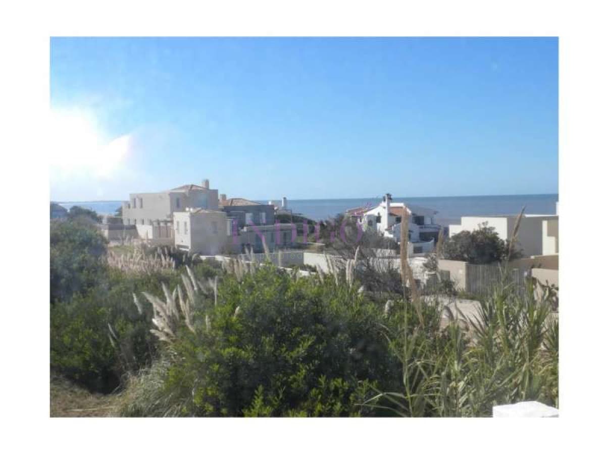 casa  en alquiler Punta Piedras , 4 dormitorios . - Indigo Propiedades