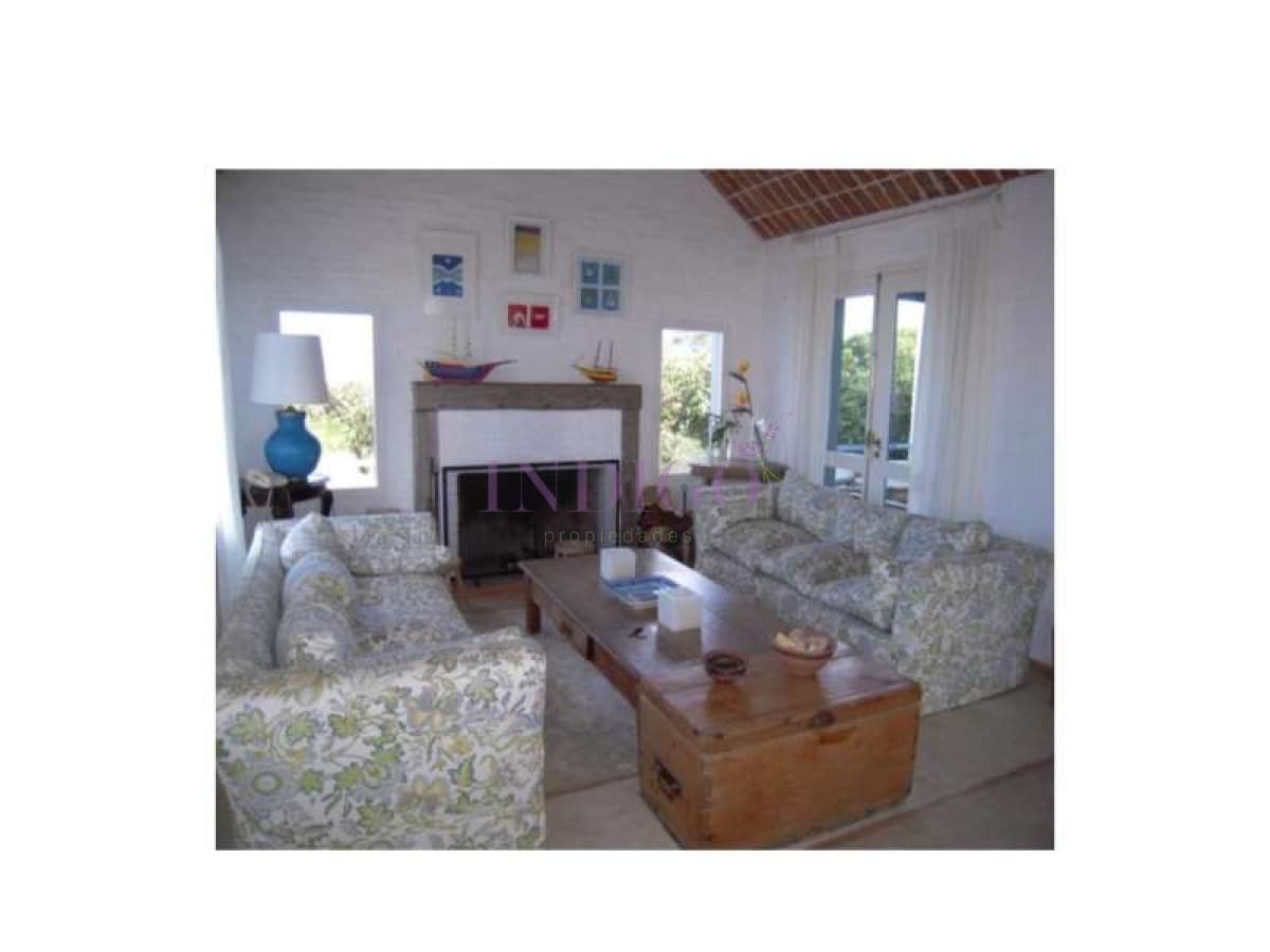 casa  en alquiler Punta Piedras , 4 dormitorios . - Indigo Propiedades
