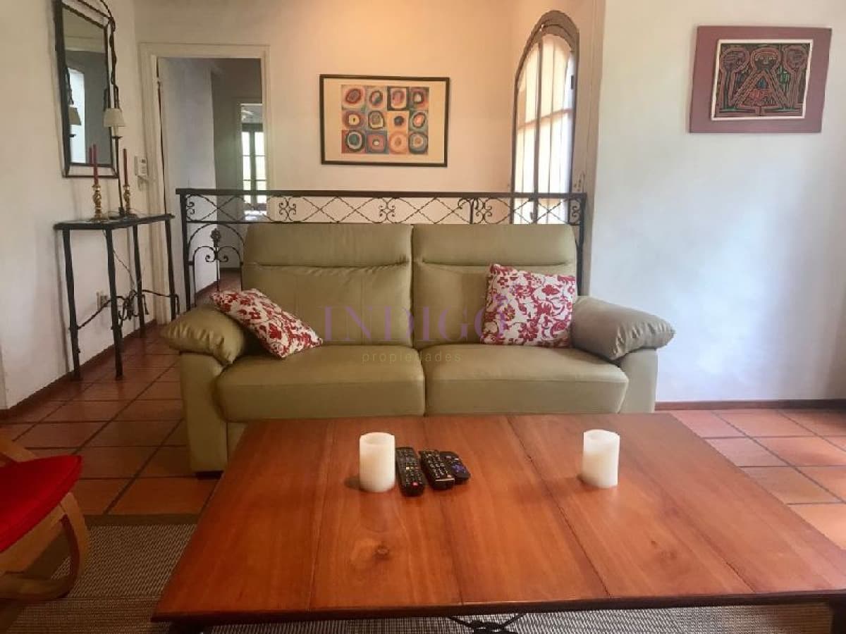Casa en alquiler en la zona La Barra, 3 dorm y dep. - Indigo Propiedades