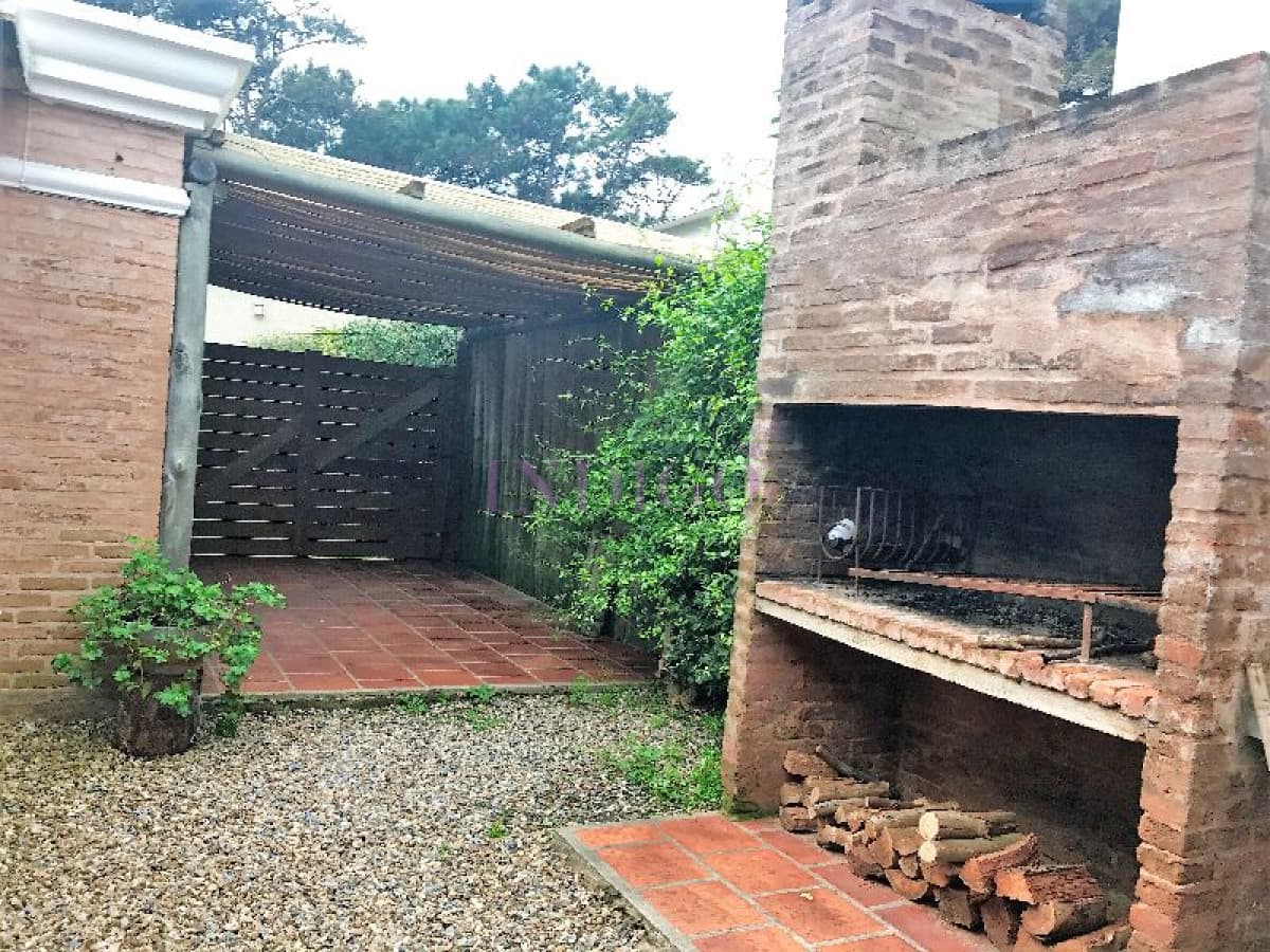 Casa en alquiler en  Montoya, 3 dormitorios . - Indigo Propiedades