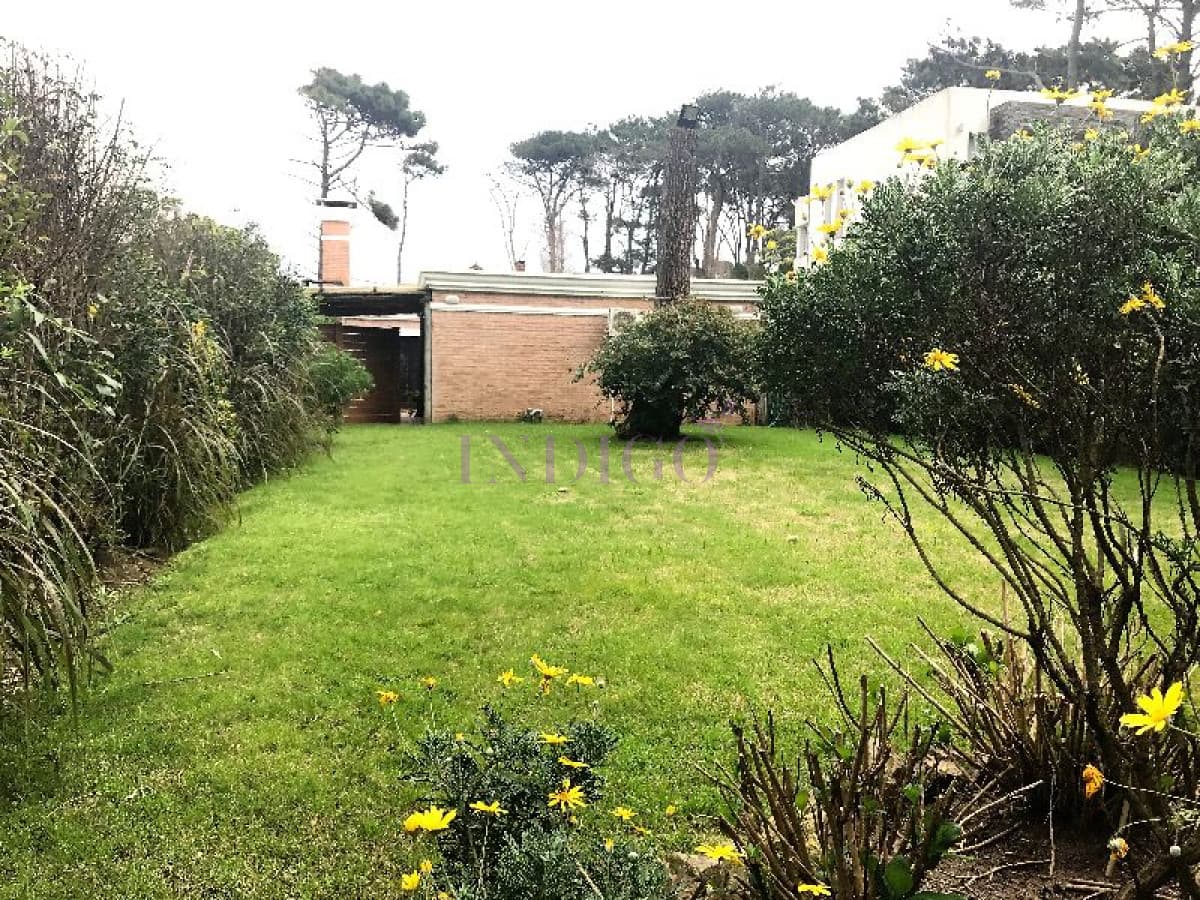 Casa en alquiler en  Montoya, 3 dormitorios . - Indigo Propiedades