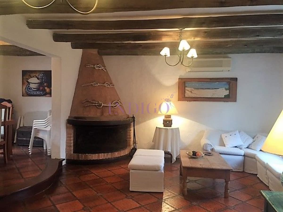 Casa en alquiler en  Montoya, 3 dormitorios . - Indigo Propiedades