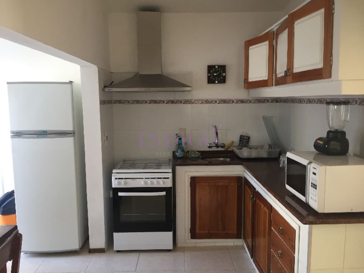 Casa en alquiler en Manantiales, 3 dormitorios . - Indigo Propiedades