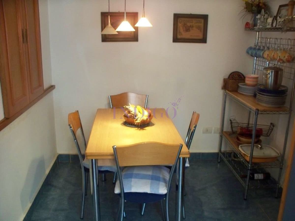 Casa en alquiler en la mansa, amplia con 3 dormitorios y jardín - Indigo Propiedades