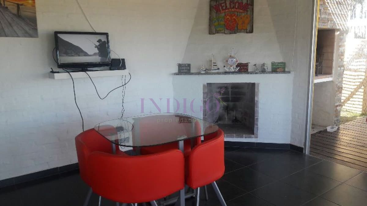 Casa nueva en alquiler anual y temporal en Balneario Buenos Aires, 2 dormitorios . - Indigo Propiedades