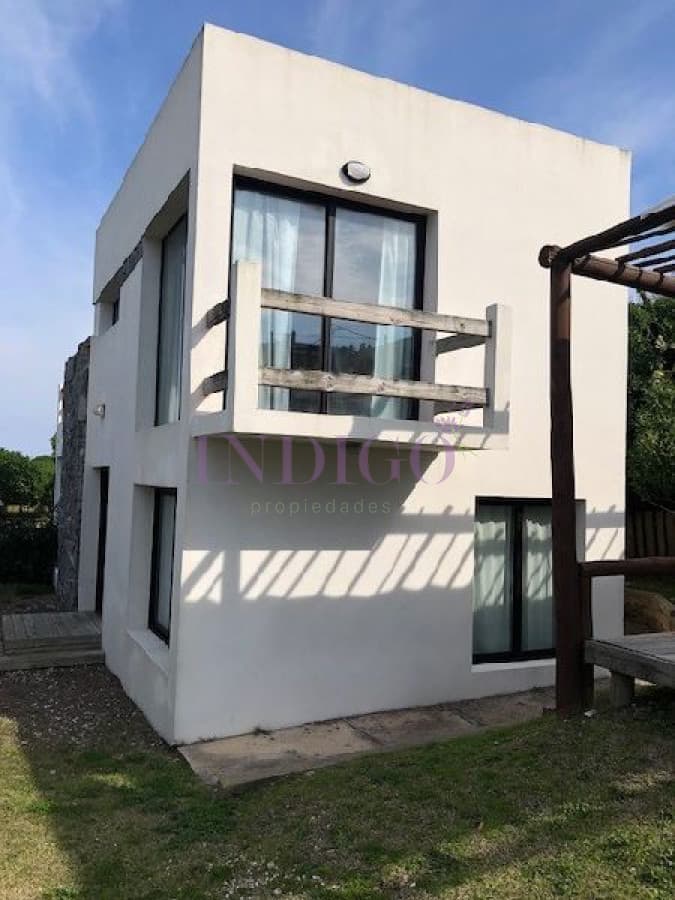Casa en alquiler en  Jose Ignacio, 3 dormitorios . - Indigo Propiedades