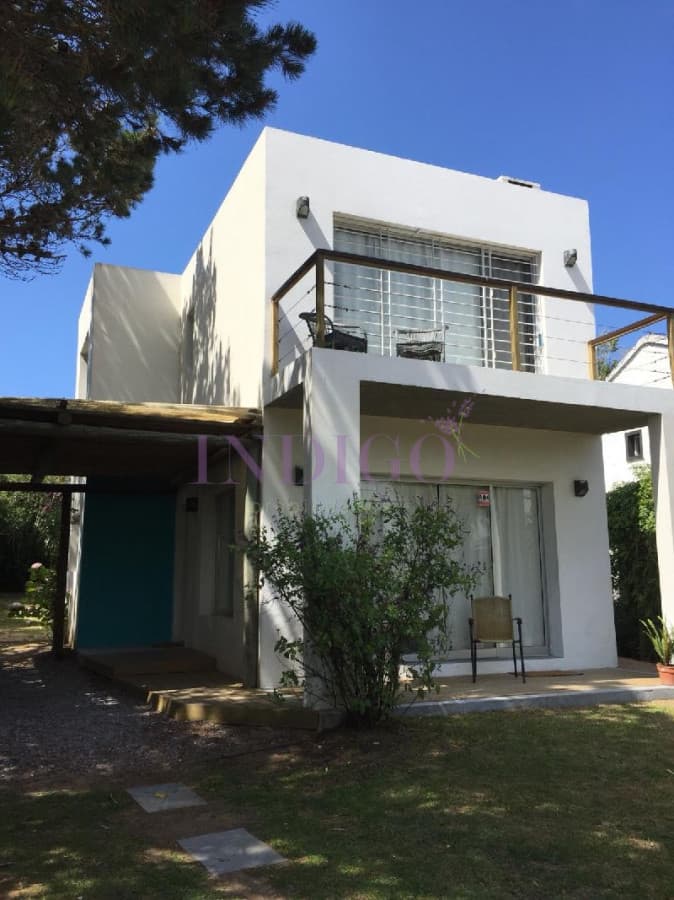 Muy linda casa en alquiler en  La Barra, 3 dormitorios . - Indigo Propiedades