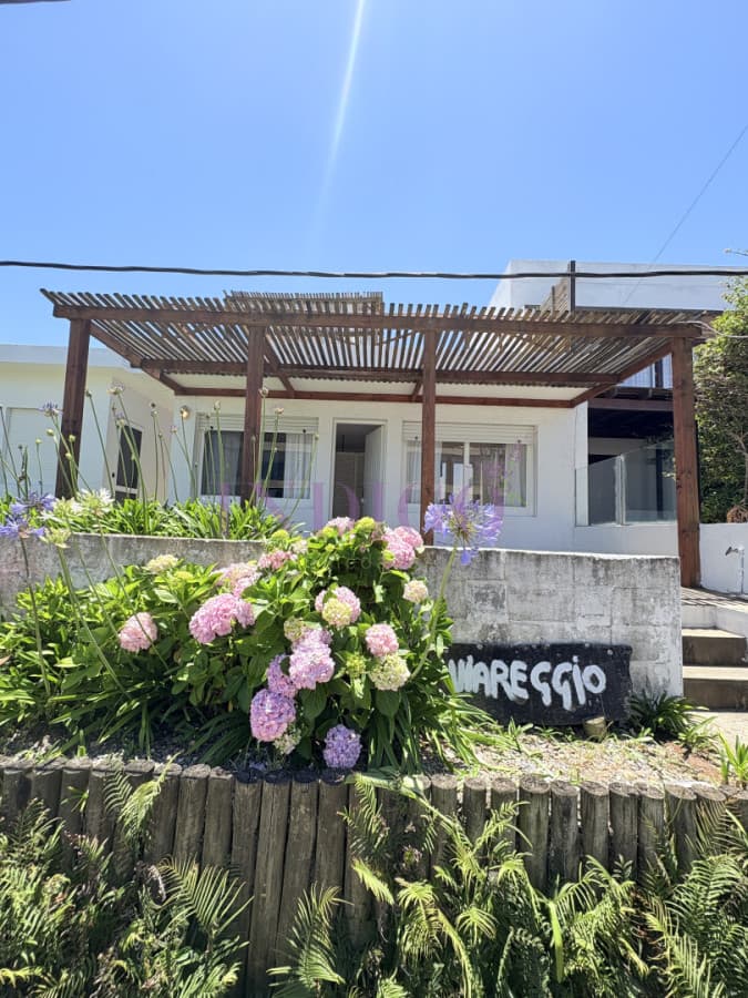 Casa en alquiler en La barra. - Indigo Propiedades
