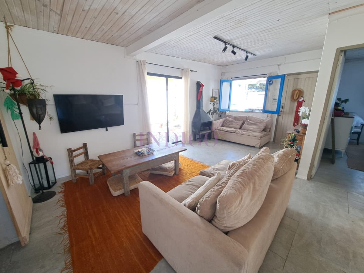 Casa en Manantiales en Alquiler - Indigo Propiedades