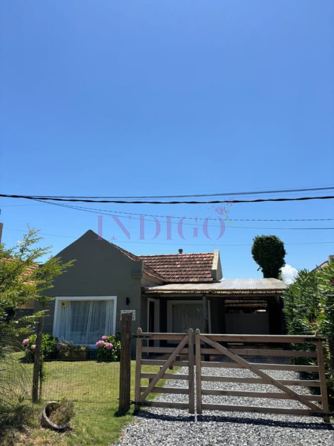 Casa en La Barra con piscina, en alquiler. - Indigo Propiedades