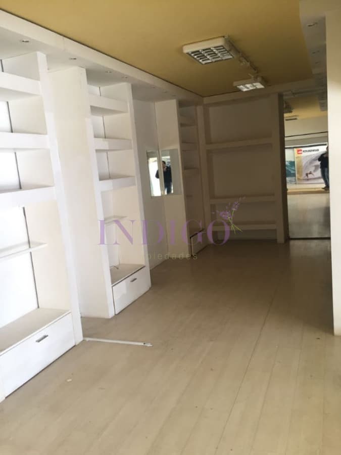 Local en venta en plena Avenida Gorlero. - Indigo Propiedades
