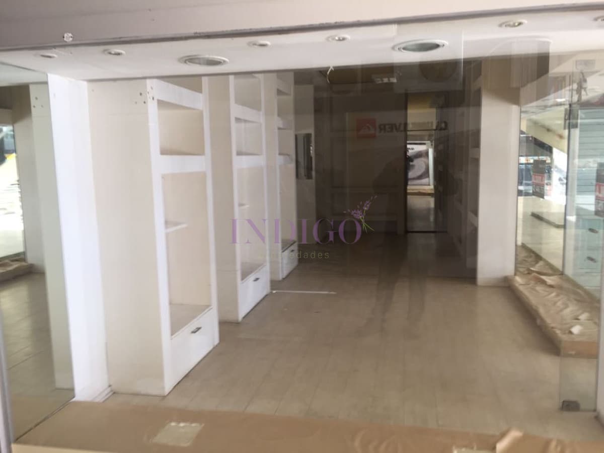 Local en venta en plena Avenida Gorlero. - Indigo Propiedades