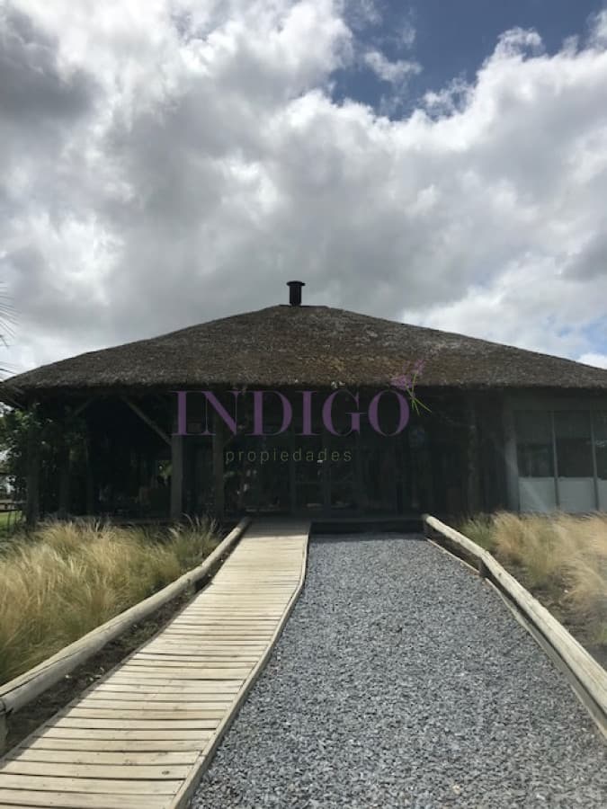 Imperdible lote en venta en el corazón de El Quijote. - Indigo Propiedades
