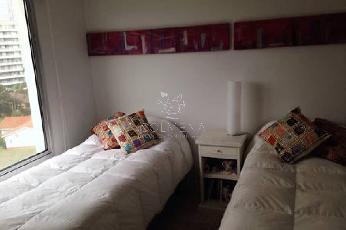 Muy buen apartamento de 3 dor y servicio en la Brava!!