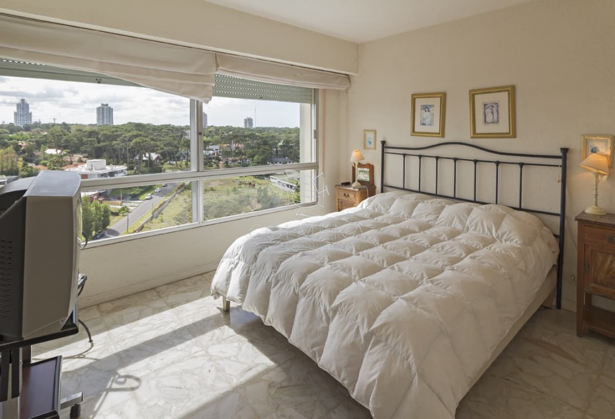 Espectacular departamento con excelentes vistas a la mansa
