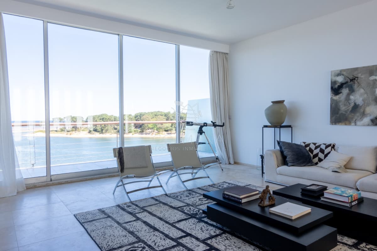 Apartamento duplex con Piscina, Parrillero y una vista magnifica.