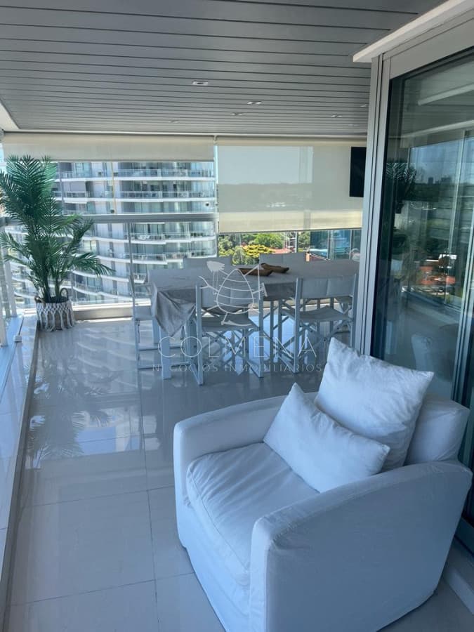 Apartamento a 100 metros del mar, primeras paradas Playa mansa