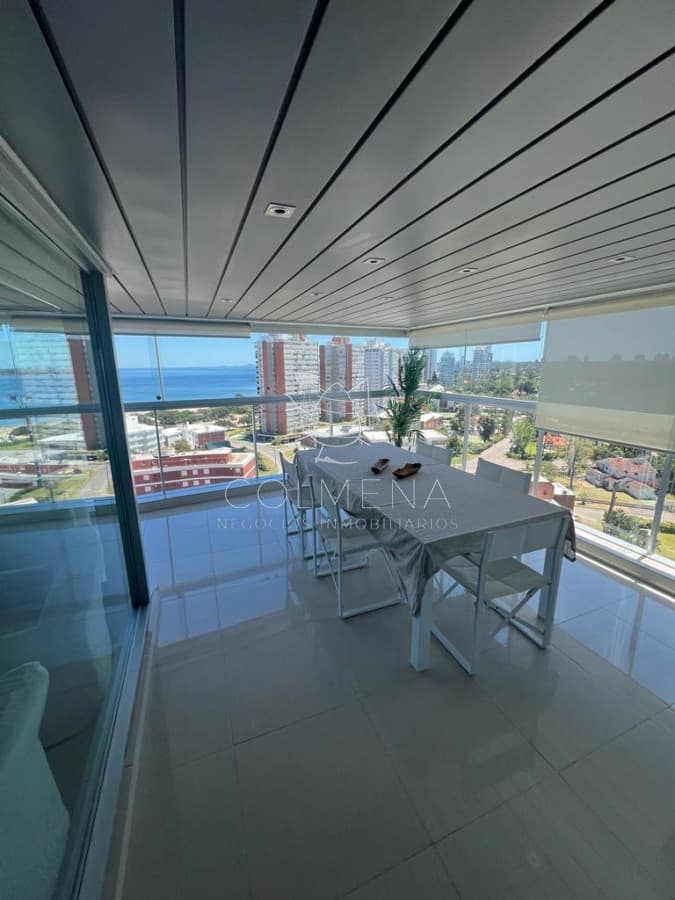 Apartamento a 100 metros del mar, primeras paradas Playa mansa