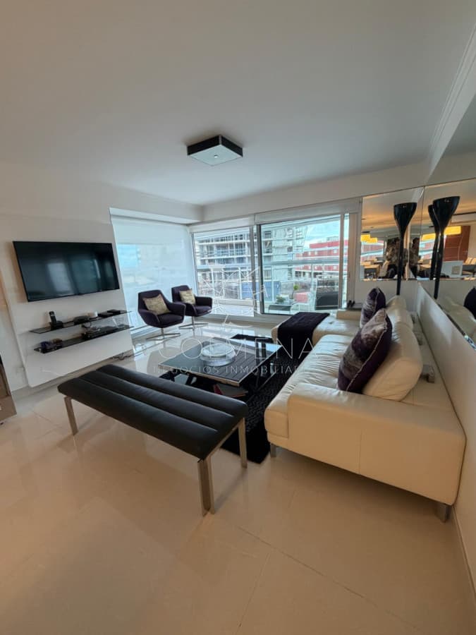 Apartamento a 100 metros del mar, primeras paradas Playa mansa