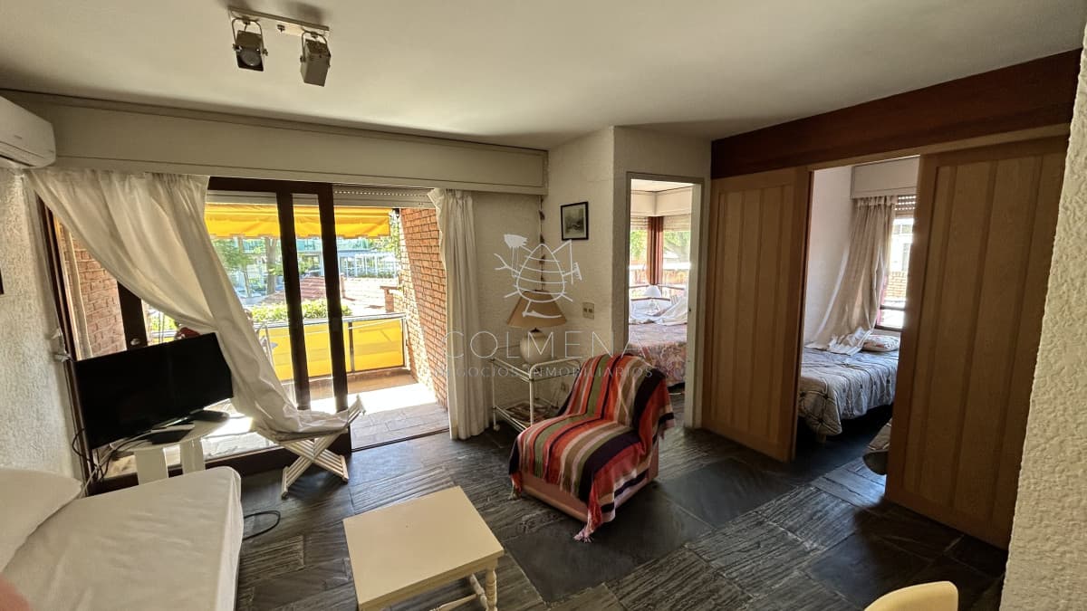 Apartamento 1 dormitorio y medio en plaza mexico