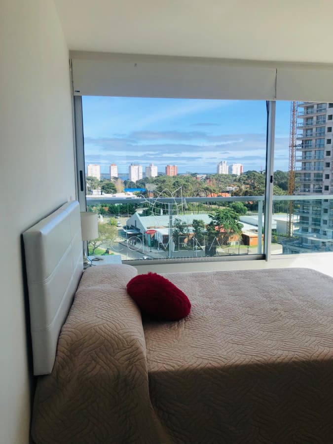 Apartamento en muy buena ubicacion, en Roosevelt de 2 dor con linda vista.