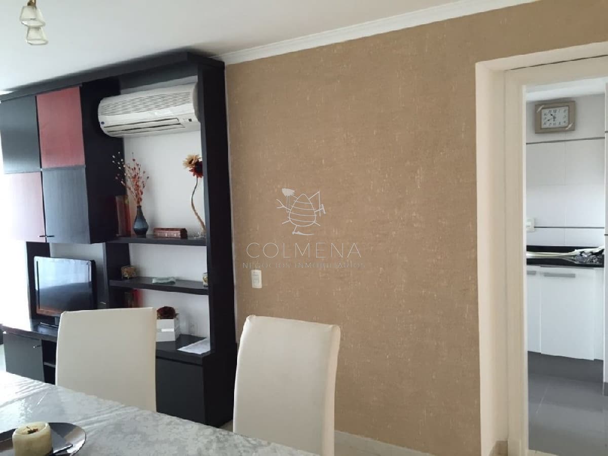 Apartamento en Mansa, 2 dormitorios  con parrillero propio y vista al mar