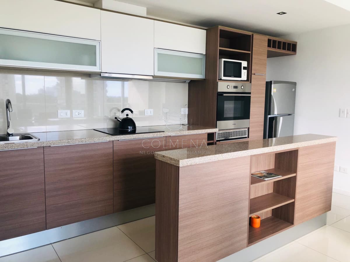 Apartamento en muy buena ubicacion, en Roosevelt de 2 dor con linda vista.