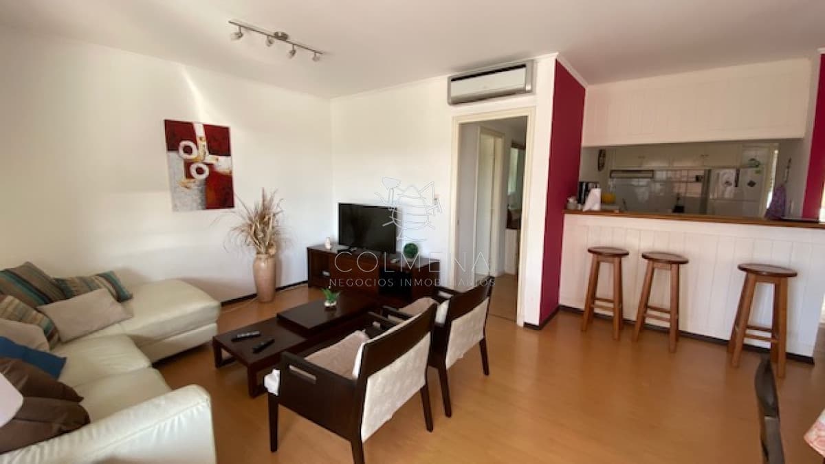 Apto de 2 dormitorios 2 baños, Balcon y cochera. en mansa con vista al mar.