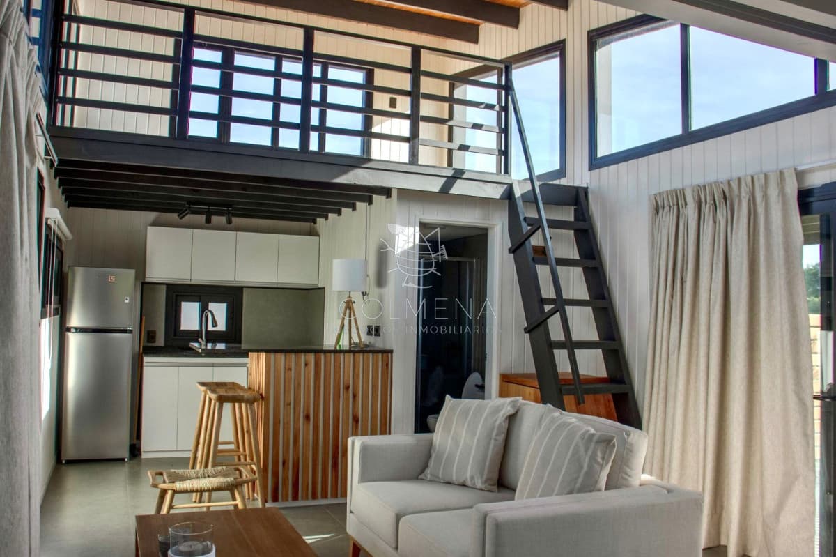 Casa a estrenar de 1 dor y medio (entrepiso), a 150 m2 del mar