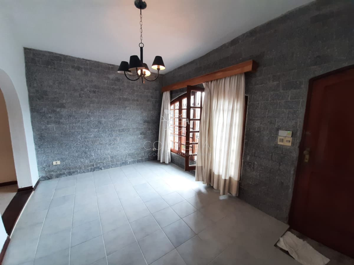 Muy linda Casa en San Carlos PLENO CENTRO! CONSULTENOS