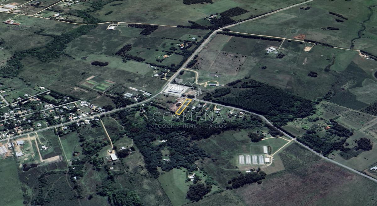 Terreno en camino cerro Eguzquiza