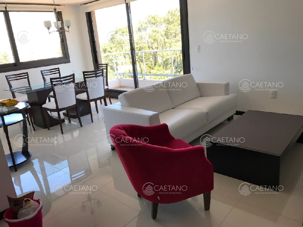 Apartamento en Roosevelt, 3 dormitorios *
