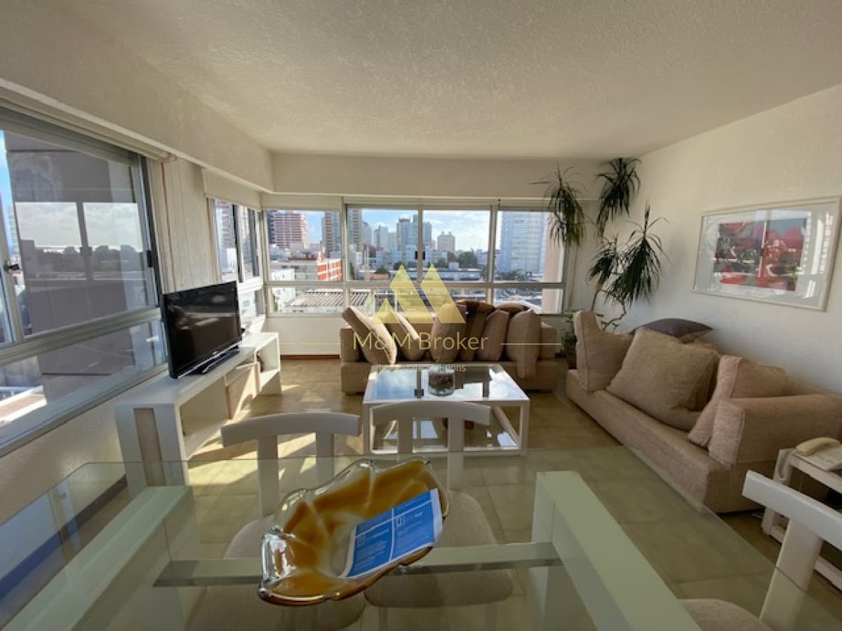 Apto de 2 dormitorios con 2 Baños, Punta del Este  -