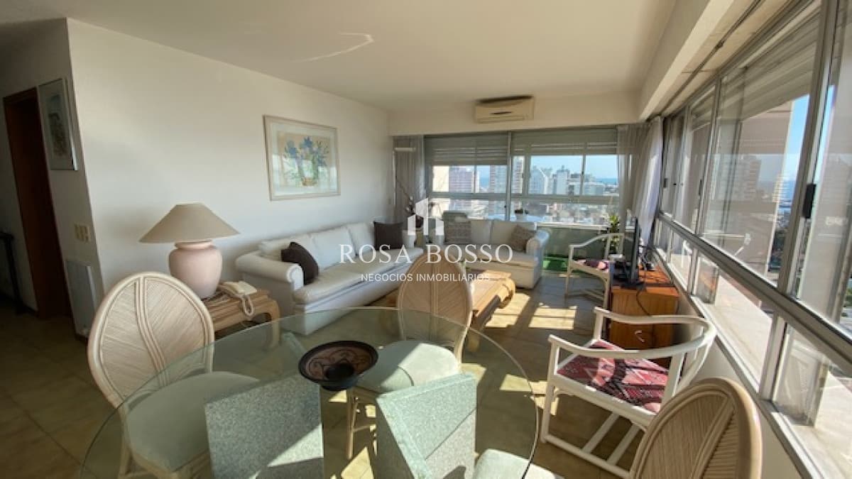 Apto en Peninsula 3 dor, 3 baños, con vista a la bahia - Consulte!!
