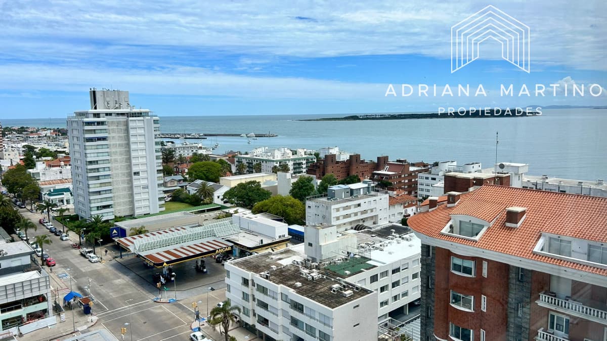 Apartamento en Torre Gattas con muy buena vista a la brava y Puerto.