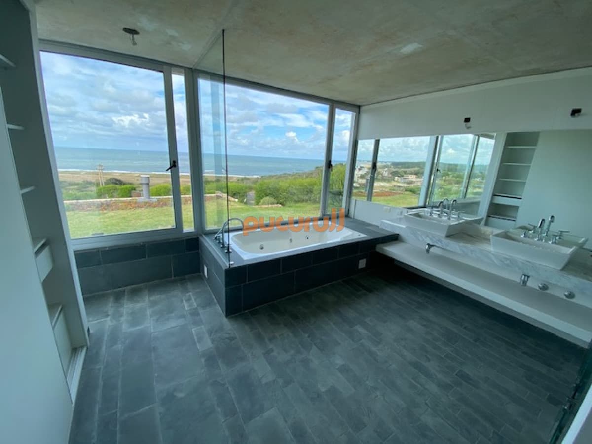 Punta ballena, Apto 3 dor, Piscina uso exclusivo con vista al mar !!!