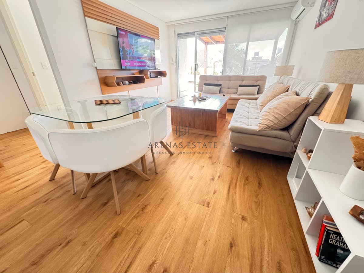 Apartamento ID.4481 - APARTAMENTO EN PLENA PENINSULA CUENTA CON EXCELENTE TERRAZA