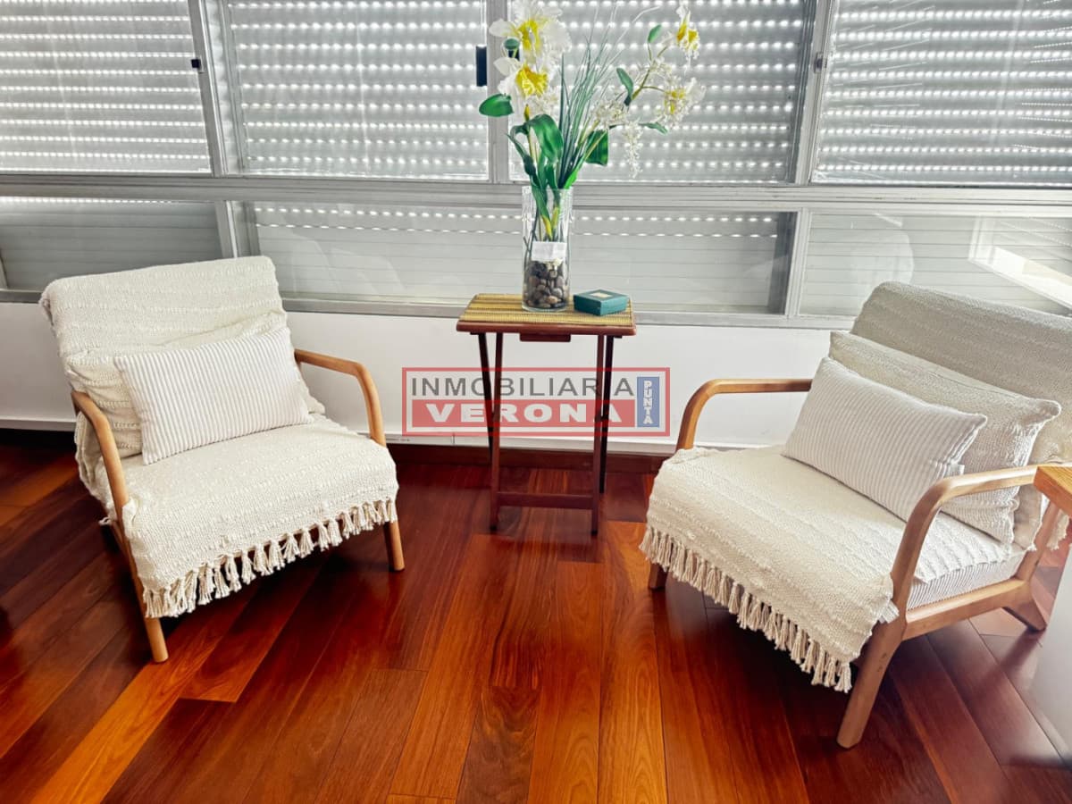 Espectacular unidad reciclada a nuevo! a metros de todo en península - Inmobiliaria Verona Punta