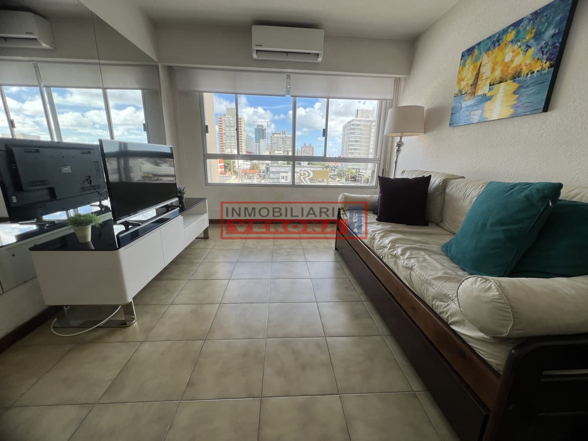 Apartamento en Peninsula a pasos de la playa mansa y brava. - Inmobiliaria Verona Punta