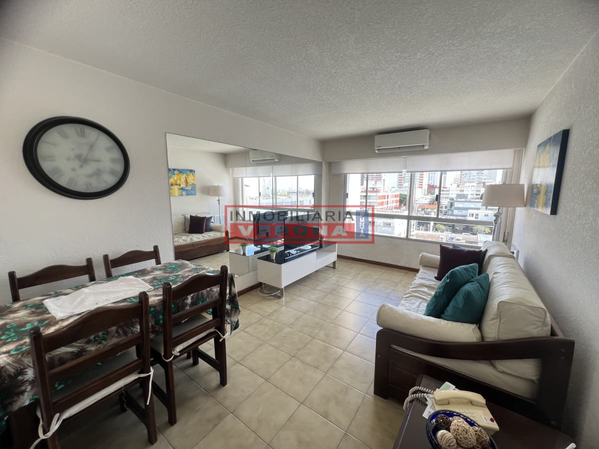 Apartamento en Peninsula a pasos de la playa mansa y brava. - Inmobiliaria Verona Punta