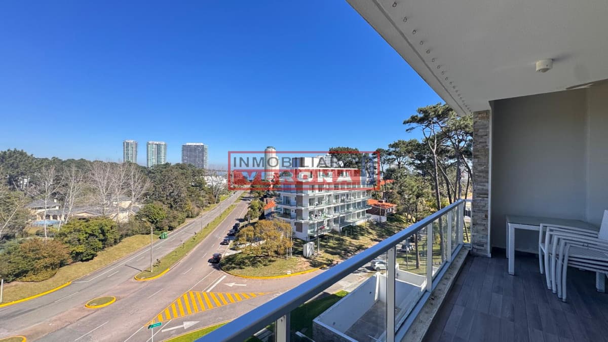 Penthouse a pocas cuadras del mar ideal para vivir todo el año - Consulte!!!! - Inmobiliaria Verona Punta