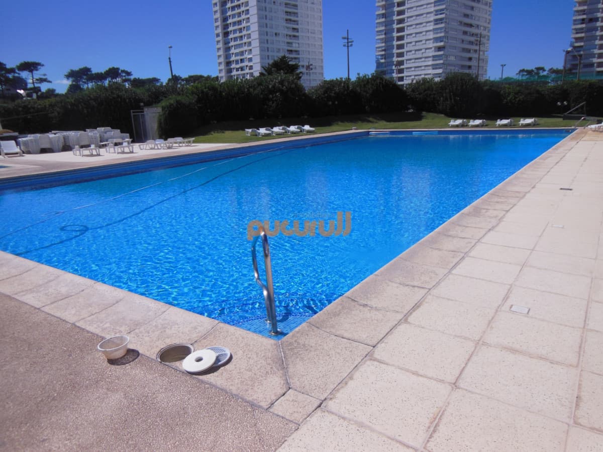 APARTAMENTO EN VENTA 3 DORMITORIOS EN PLAYA MANSA