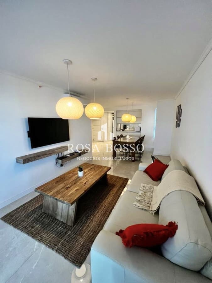 Apartamento 2 dormitorios 2 baños Balcon Garaje Playa Mansa